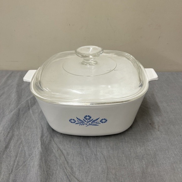 VTG Corning Ware Blue Cornflower 2 1/2 QT Casserole with Glass Lid P-2 1/2-B FS - Picture 1 of 12